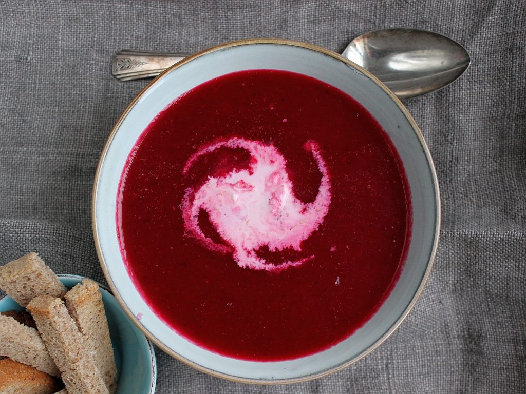 Rote Rüben Suppe - Wagners Kulinarium