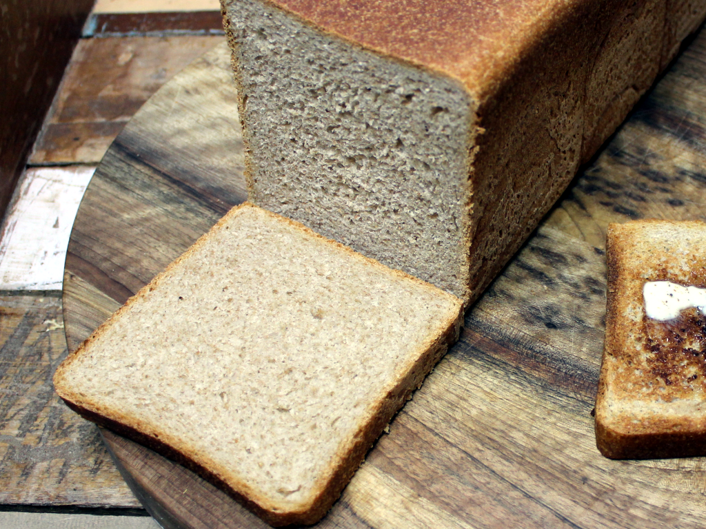 Anschnitt des Vollkorn Toastbrots. Saftig, herzhaft und mit der Kraft des ganzen Korns!